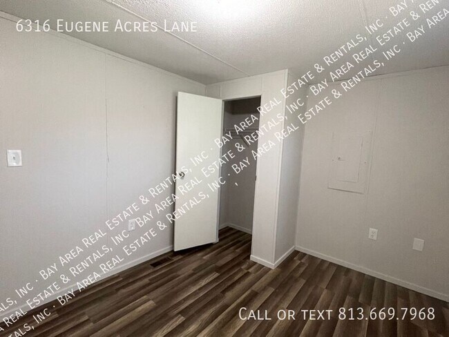 Building Photo - 6316 Eugene Acres Ln