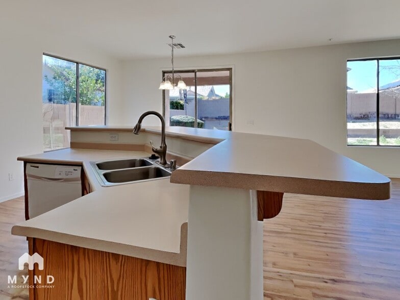 Building Photo - 13133 W Citrus Way