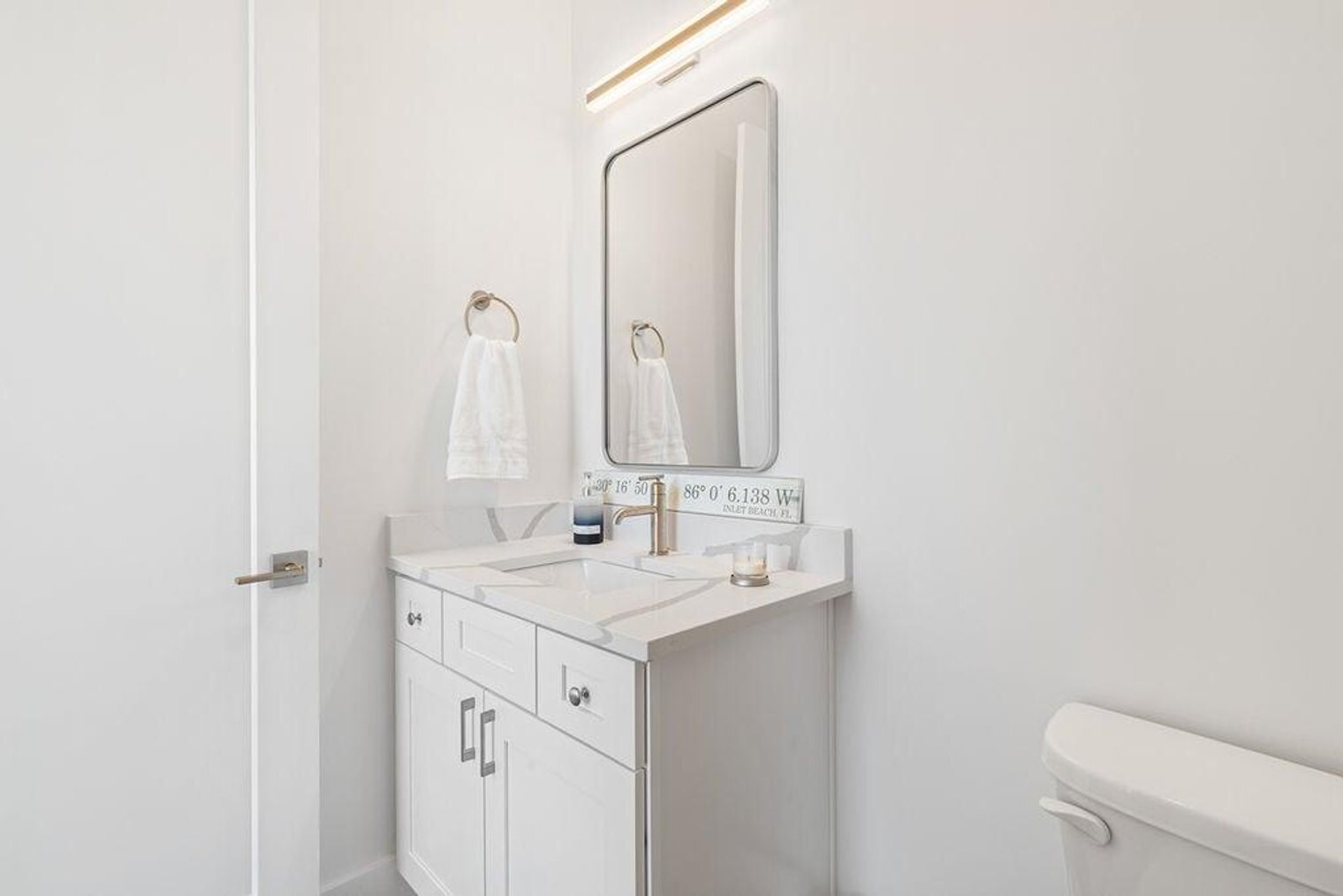 Building Photo - 24 Annabella St