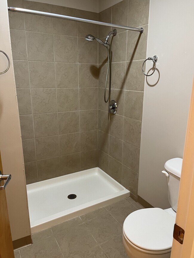 Building Photo - 160 Fremont St