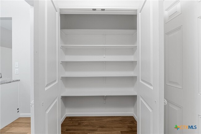 Building Photo - 230 Plum St