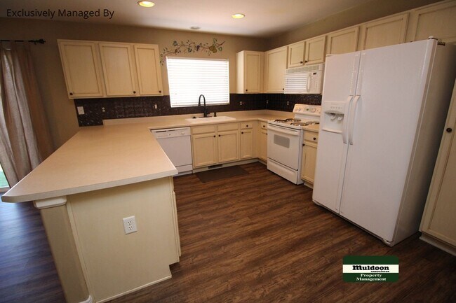 Building Photo - 2041 Springside Dr