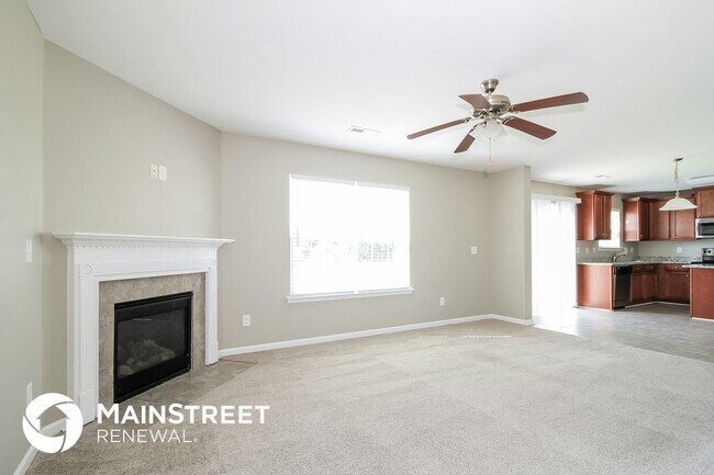 Building Photo - 2710 Pine Cove Dr SW