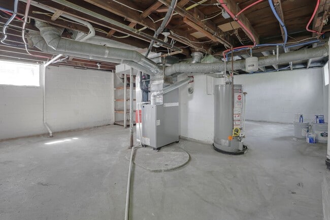 Building Photo - 450 S Terrace Ave