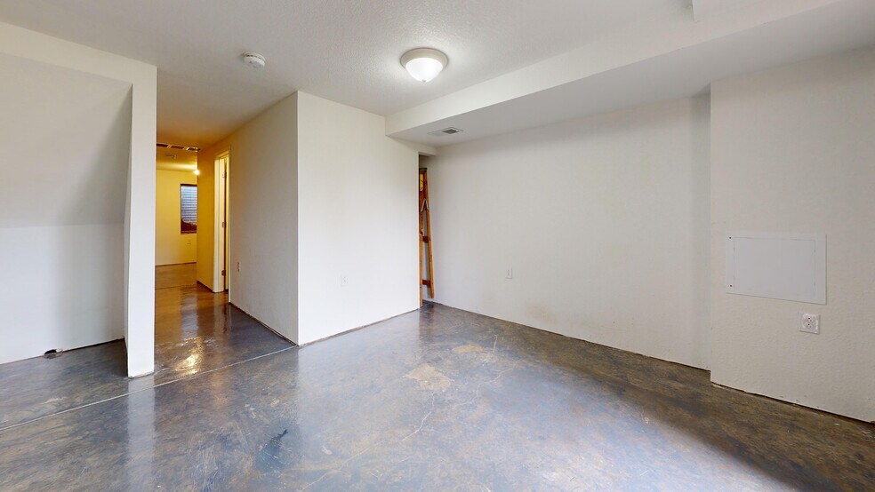 Building Photo - 2941 W 81st Ave