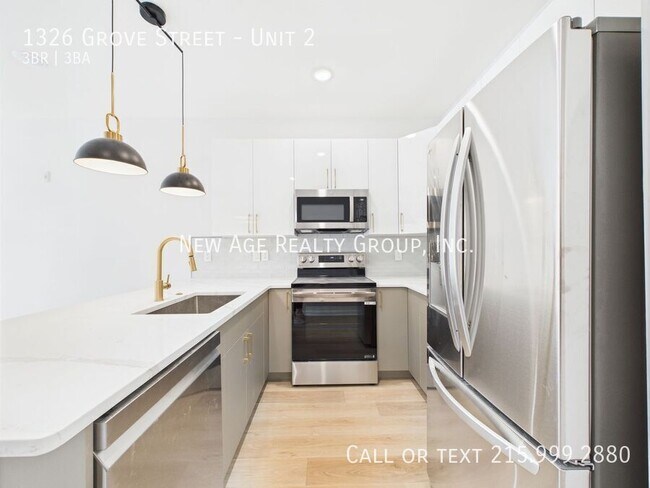 Building Photo - 1326 Grove St