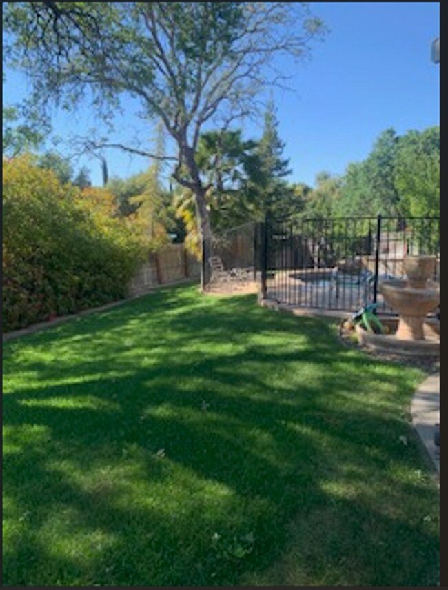Building Photo - 5500 Granite Falls Way