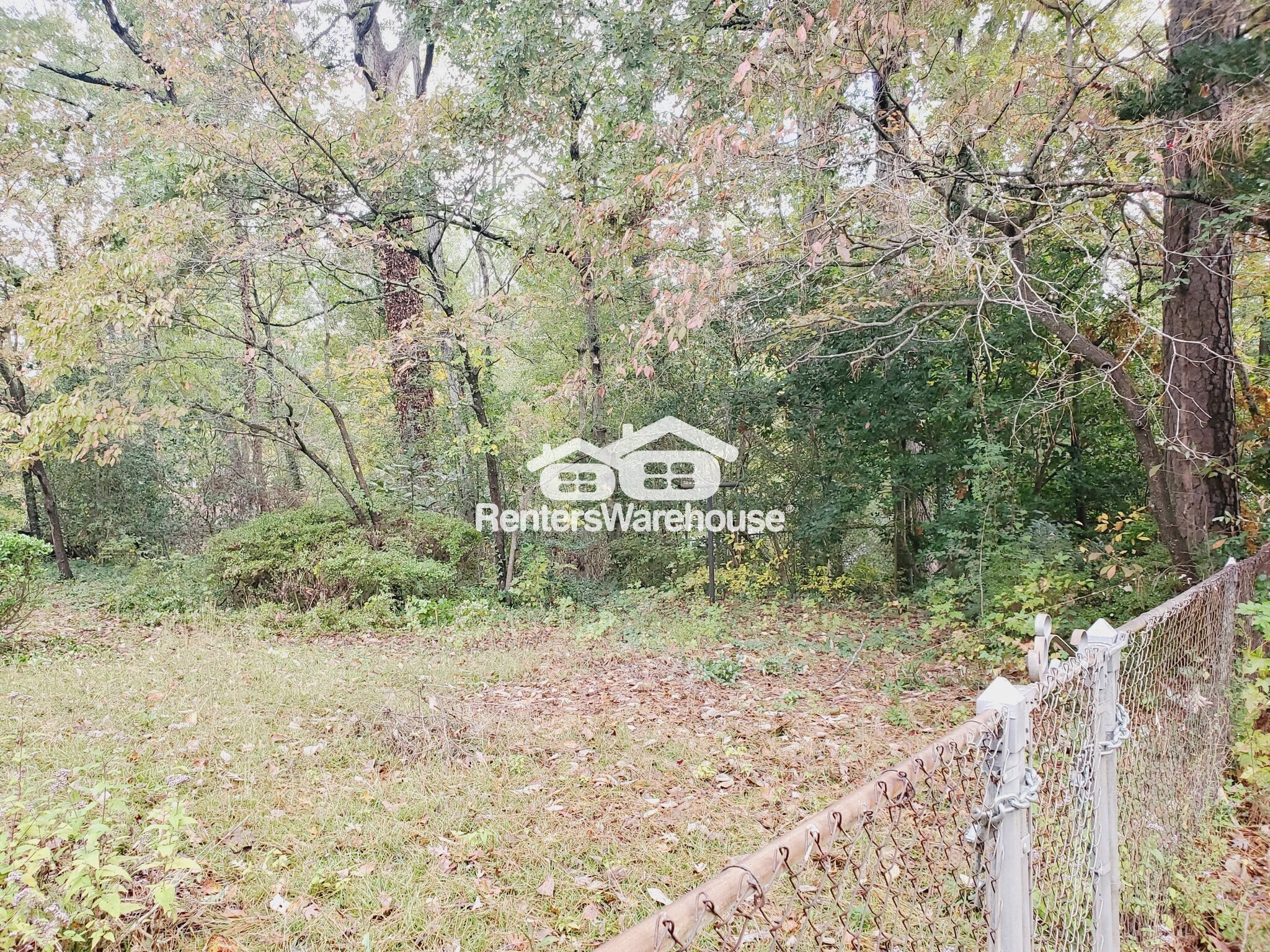 Building Photo - 2020 Annette Ln SW