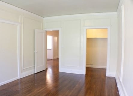 Bedroom - 930 Post