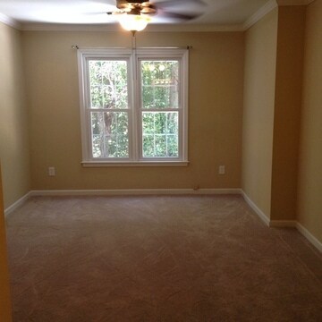 Building Photo - 2960 Woodruff Dr SE