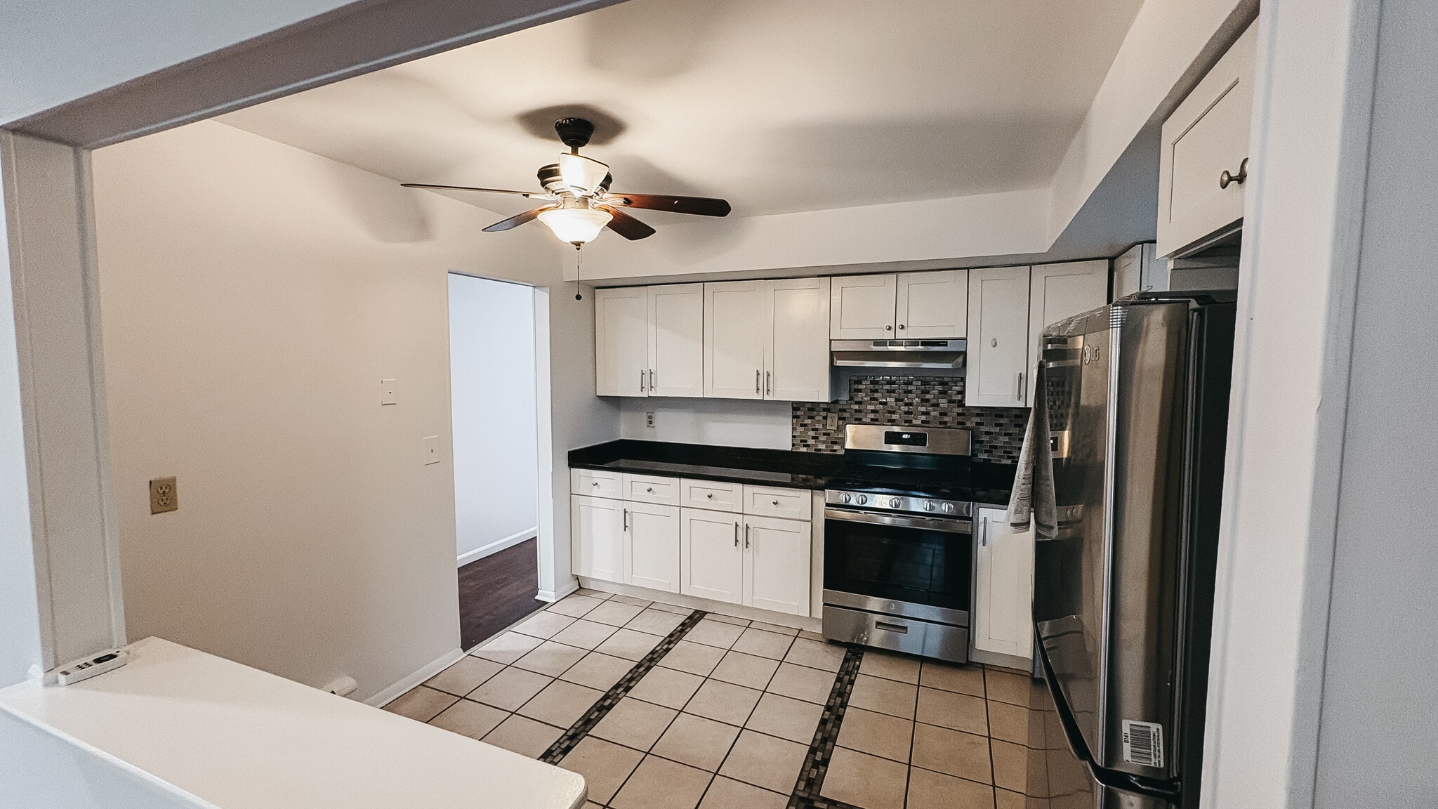 Kitchen - 1210 Middlesex St
