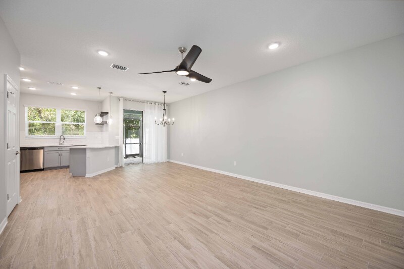 Building Photo - 3040 Via Sienna Cir
