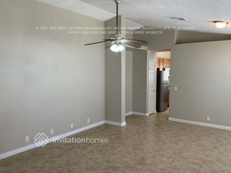 Building Photo - 4026 W Whispering Wind Dr