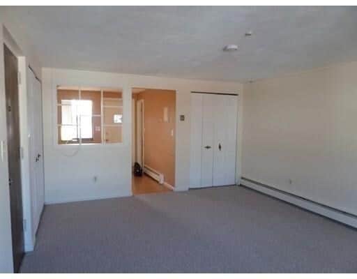 Building Photo - 30a Colonial Dr