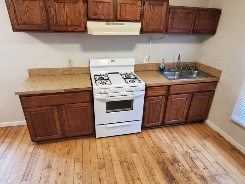 Kitchen - 327 E Church St