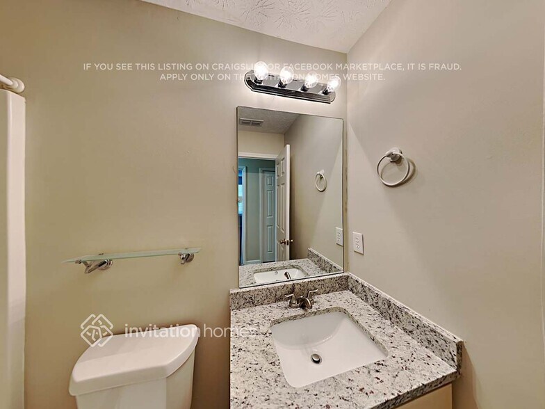 Building Photo - 5755 Woodstone Dr