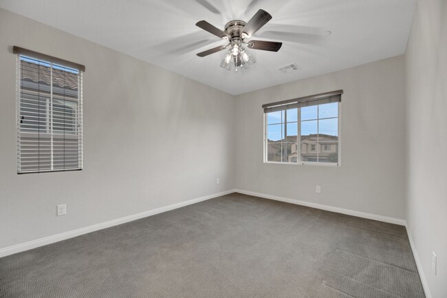 Building Photo - Gorgeous Henderson Home