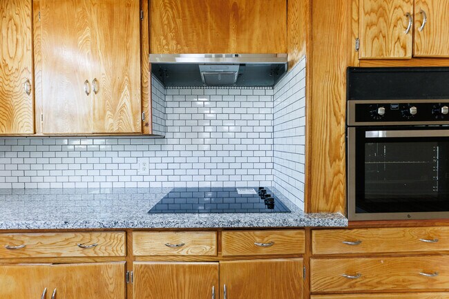 Building Photo - 3406 27th St