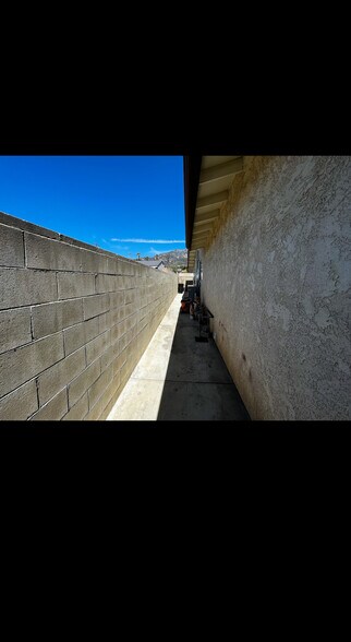 Building Photo - 1739 E Washington Blvd