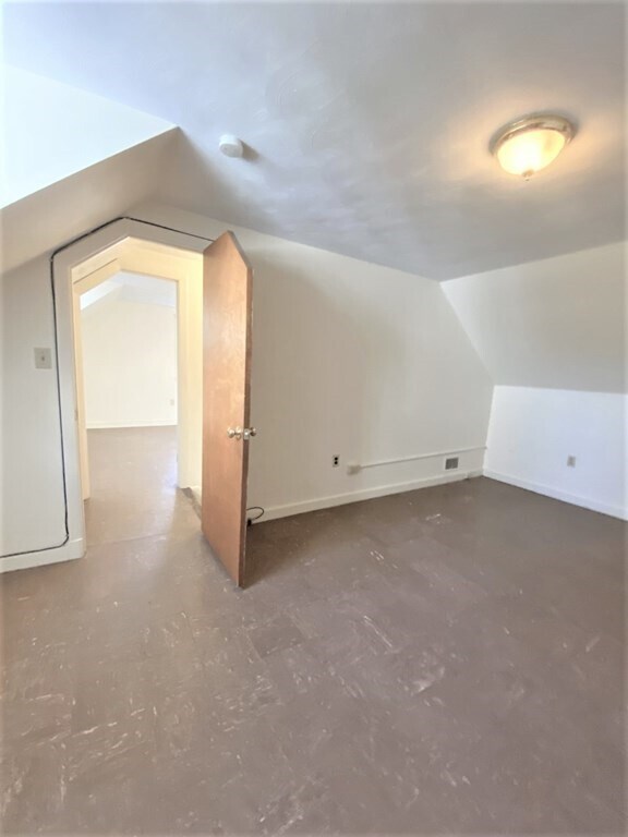 Building Photo - 439 Middlesex Turnpike