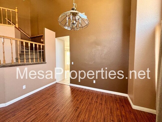 Building Photo - 12530 High Desert Rd