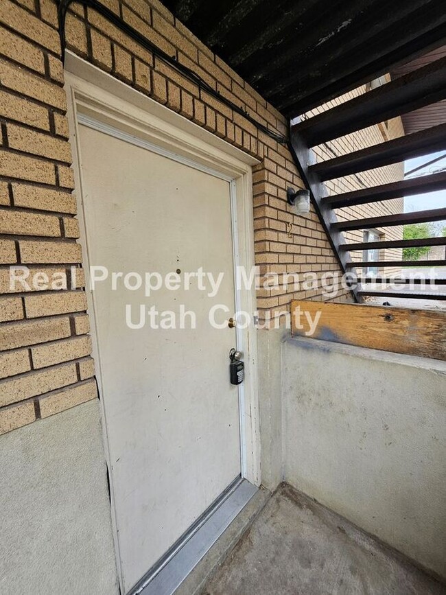 Building Photo - 1148 W 100 N