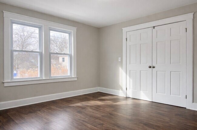 Building Photo - 117 Badger Ave