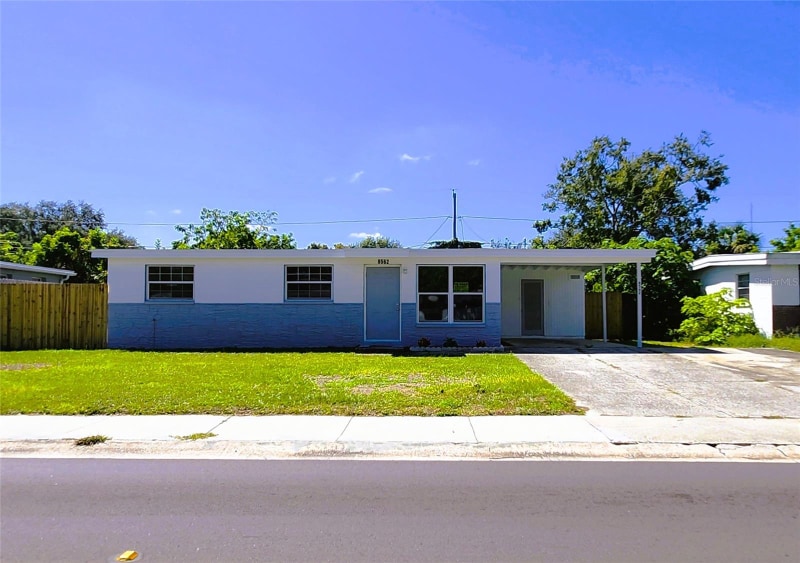 Primary Photo - 8562 94th Ave