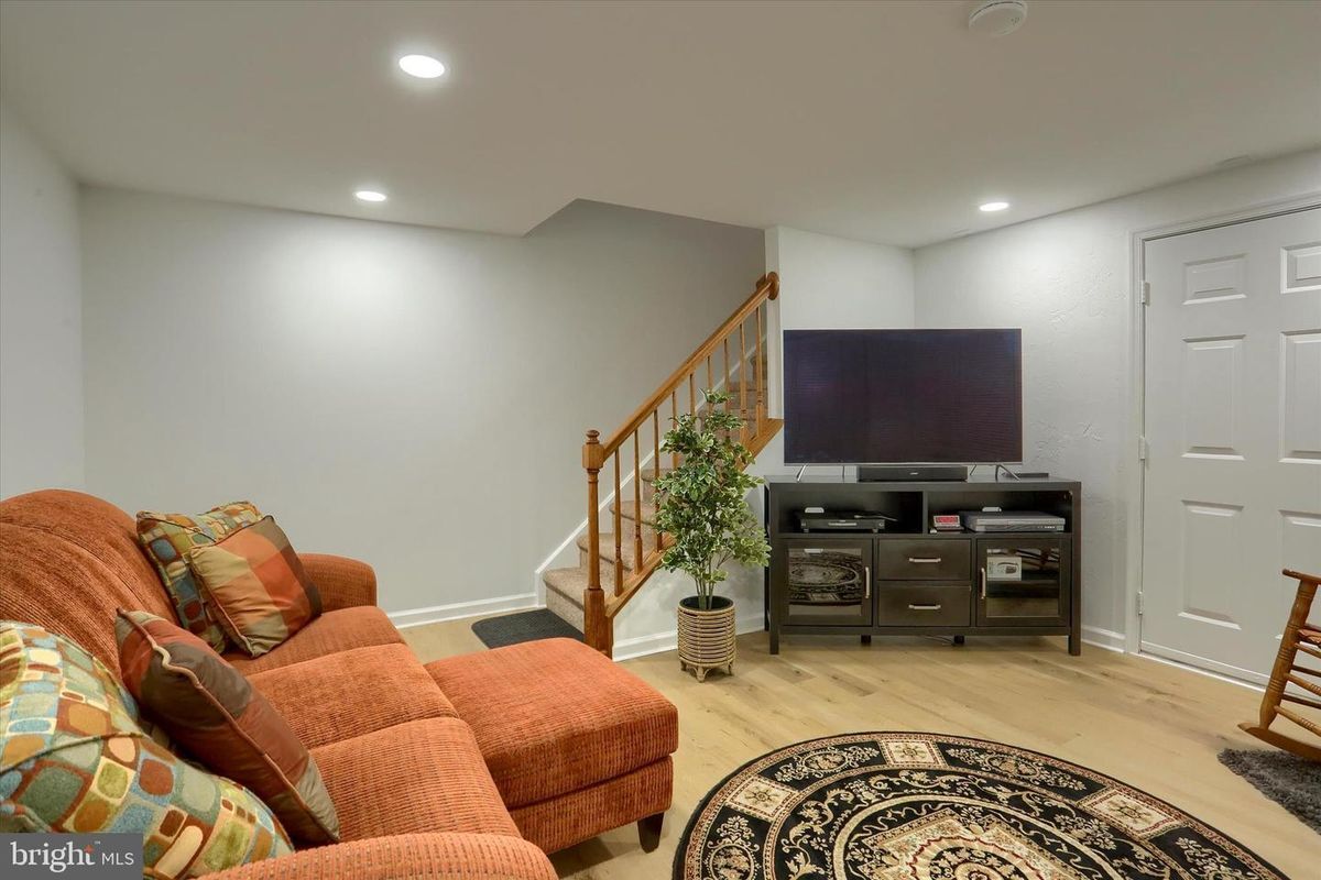 Building Photo - 401 Chambers Ridge