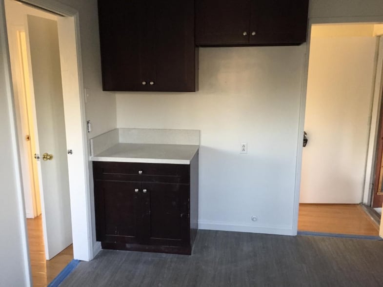 Building Photo - 515 N Nicholson Ave