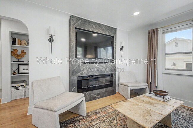 Building Photo - 3038 Sheridan Blvd