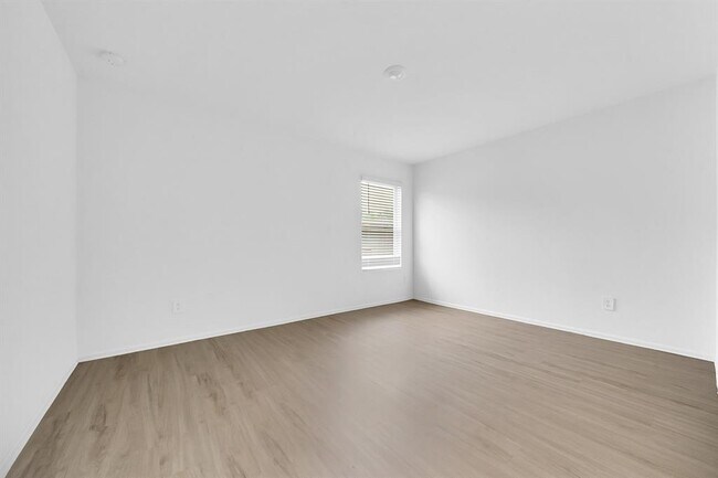 Building Photo - 24126 Maple Turn Ln