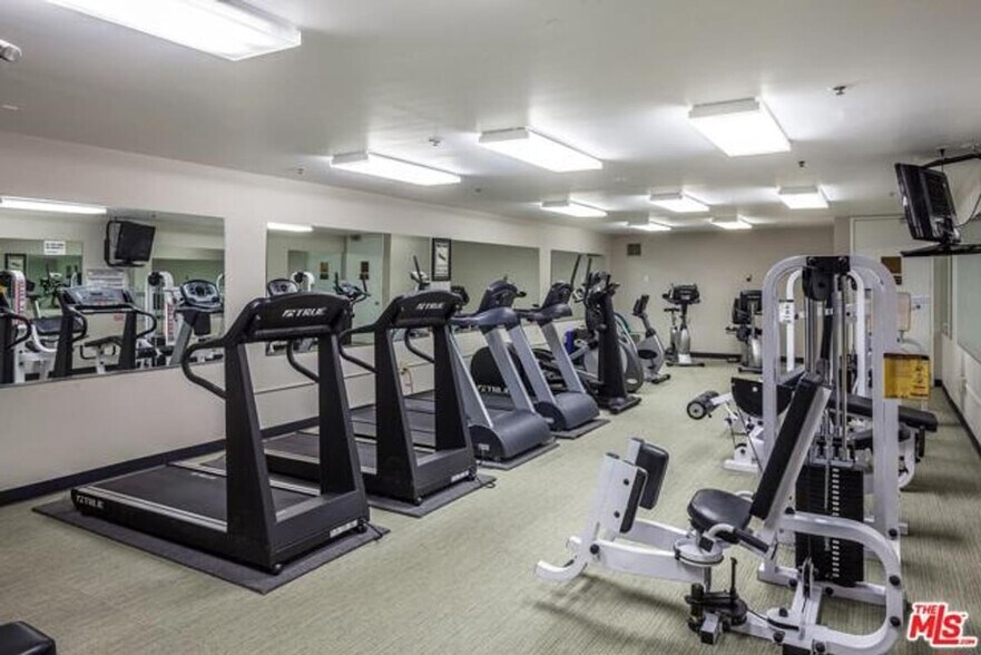 Building Fitness Room - 515 Ocean Ave