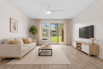 Building Photo - Pet-Friendly 2-Bed Gem | Steps from Leeward CC