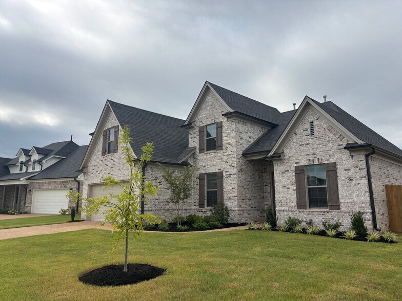 Building Photo - 340 Chestnut Rdg Cv