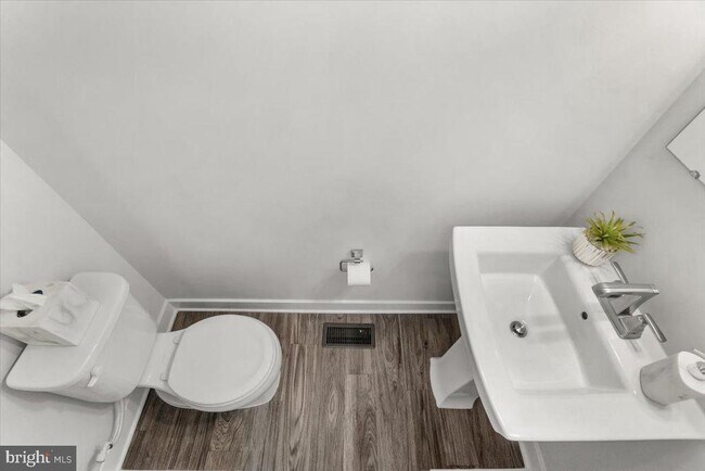 Building Photo - 10732 Lamoka Ln