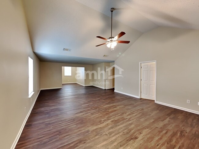 Building Photo - 4909 Lilly Stem Dr