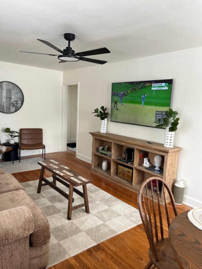 Building Photo - Elegant Downtown Augusta Cottage – Fully F...