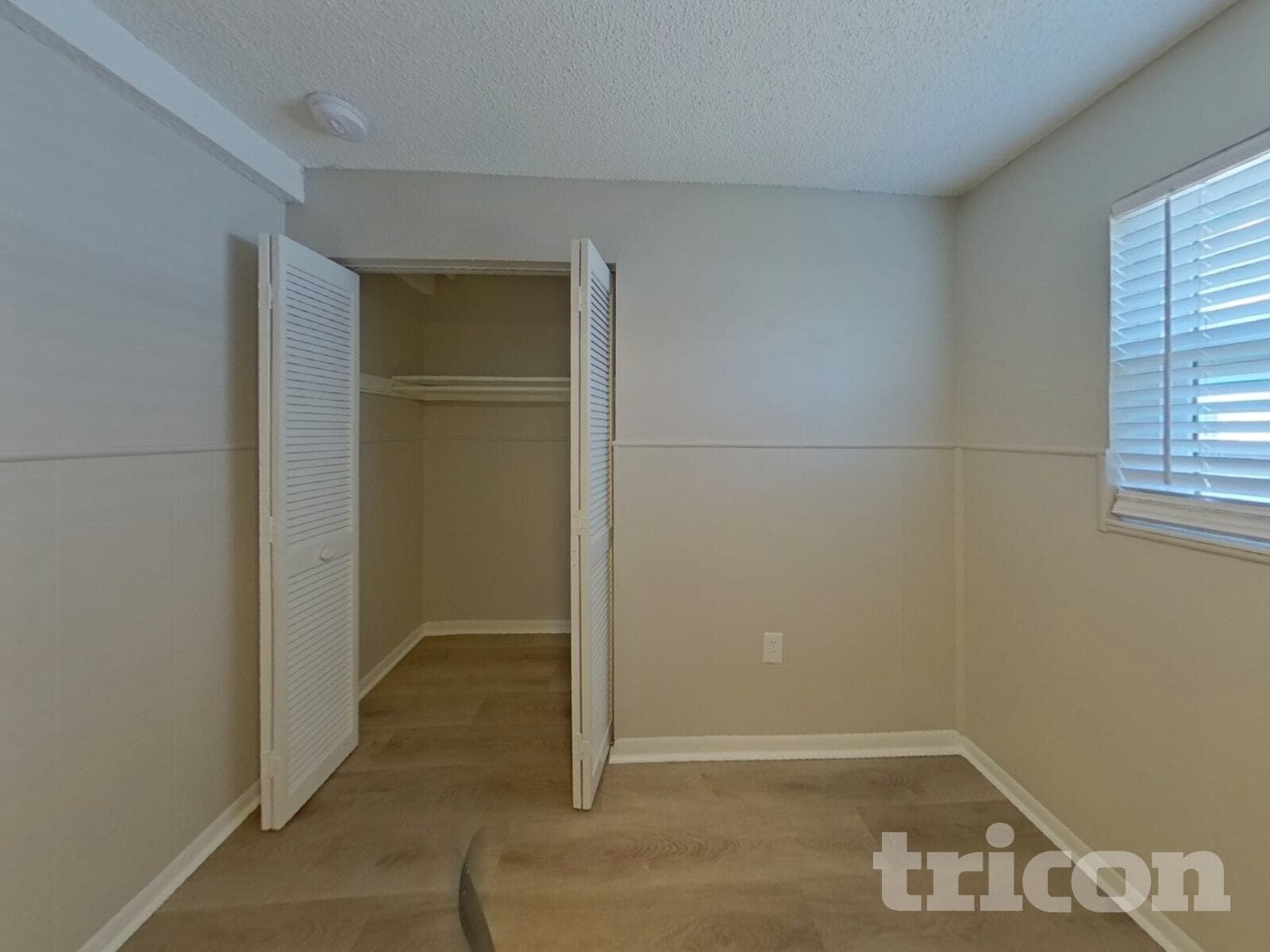 Building Photo - 4460 49th Ave N