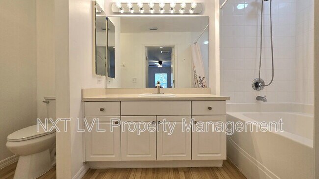 Building Photo - 509 NW 26th Terrace