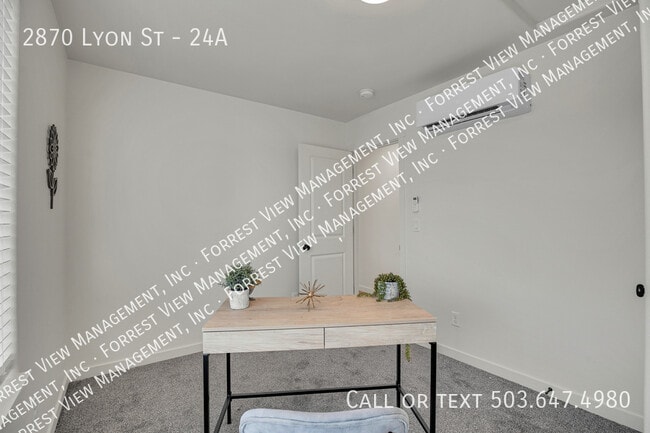 Building Photo - 2870 Lyon St