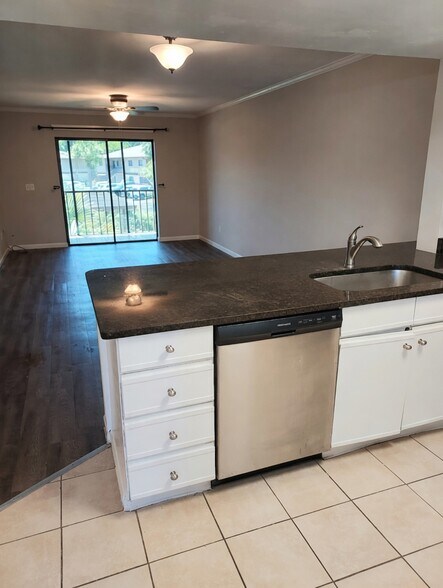 Building Photo - 2915 Dove Haven Ct