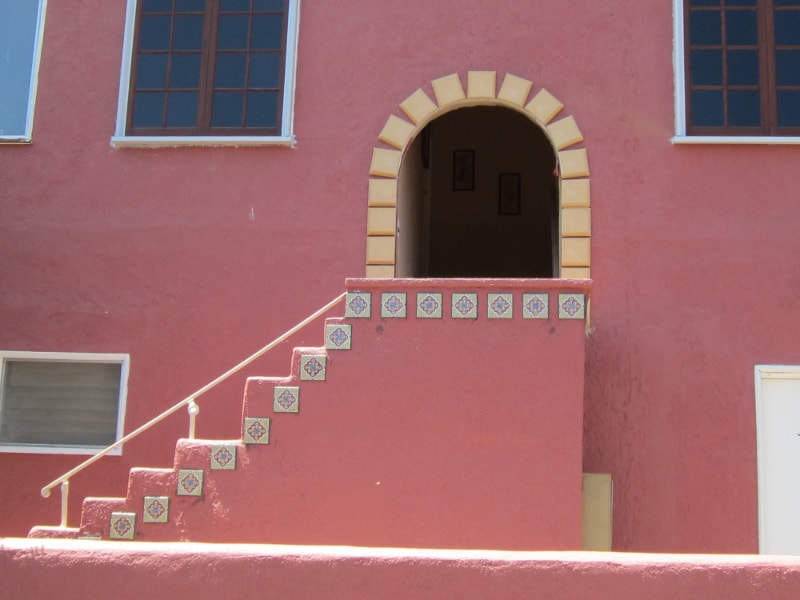 Building Photo - 3360 Descanso Dr