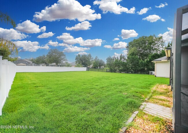 Building Photo - 577 Porta Rosa Circle