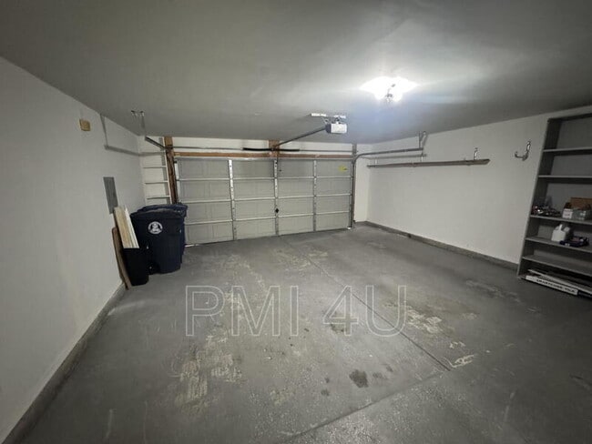 Building Photo - 2112 Sea Foam St NW