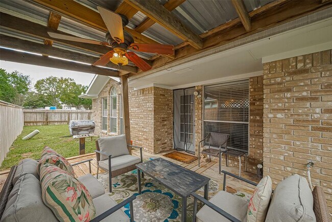 Building Photo - 4502 Twin Elm Dr
