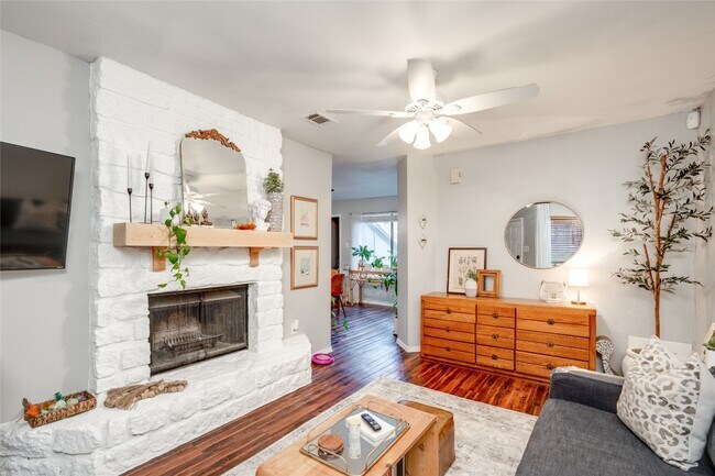 Building Photo - 1730 Timber Ridge Rd
