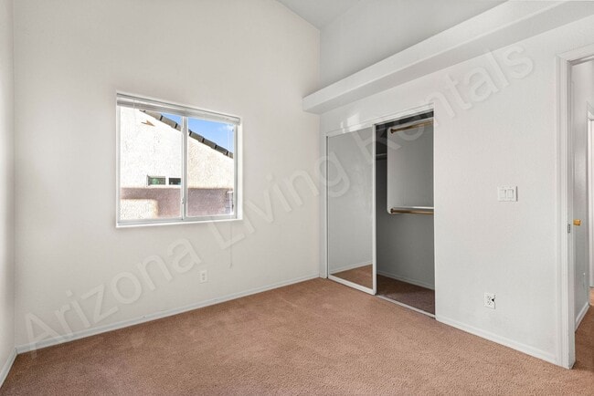 Building Photo - MOVE IN SPECIAL, $750 OFF FIRST MONTH