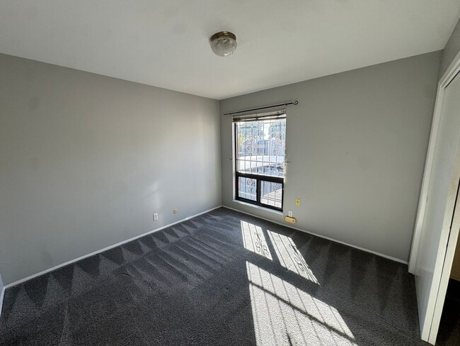 Building Photo - All Utilities Included! Condo in Winrock Villas