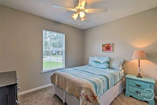 Building Photo - 130 Ropemaker Ln